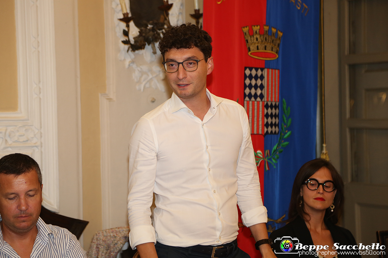 VBS_1099 - Consegna Costituzione Italiana ai Diciottenni Sandamianesi.jpg